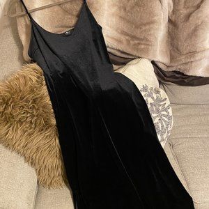 *BRAND NEW* 7 for all mankind - Black Velvet Cami Slip Dress
